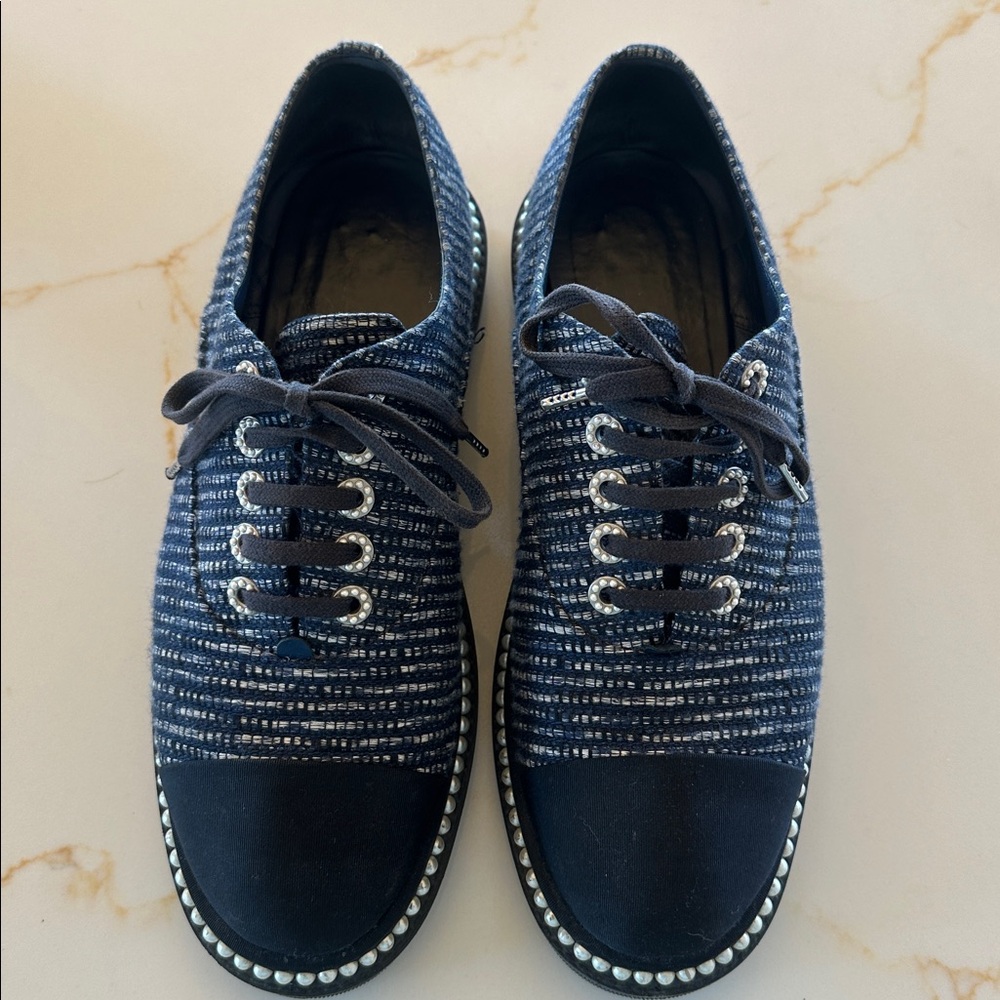 Chanel tweed Blue and Black Lace-Up Sneakers with pearl in excellent condition